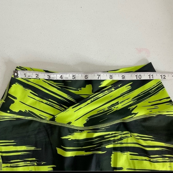 Alphalete Keyhole Set - Picture 12 of 12